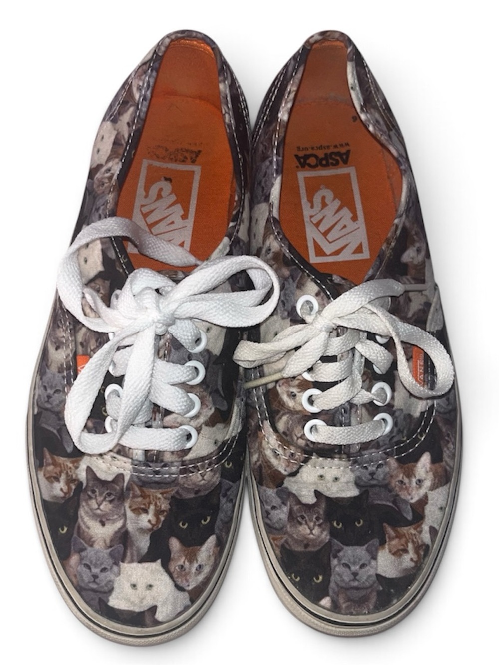 Rare. Vans Low Top Sneakers with Orange Insole and Cat Print Womens size 8 ASPCA